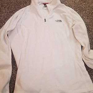 Womans northface sweatshirt